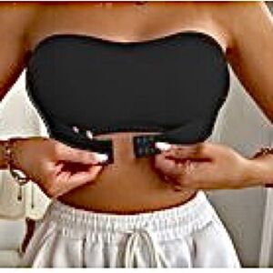 Black Strapless Bandeau Wireless Bra. Size L. NWT.